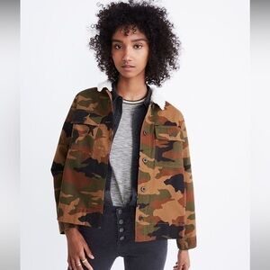 Madewell Sz XSm Northward Cropped Army Jacket in Cottontail Camo: Sherpa …